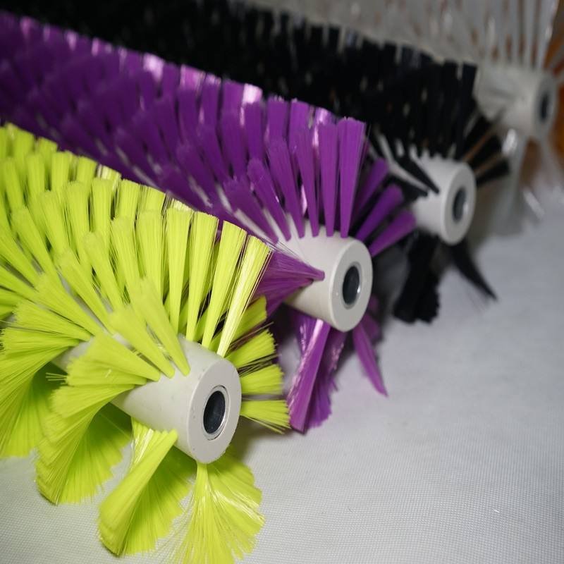 Customizable Solar Panel Cleaning Roller Brush - Image 5